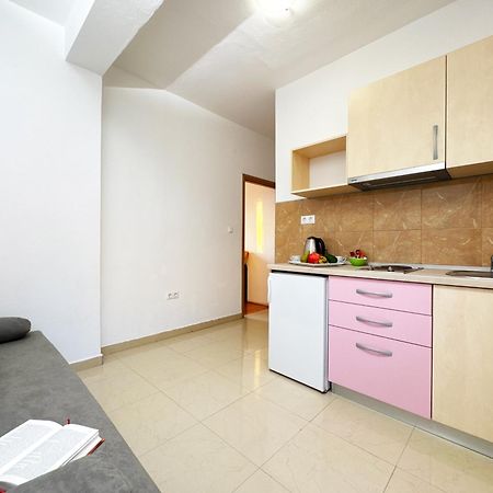 Apartments Kiro มิลนา ภายนอก รูปภาพ